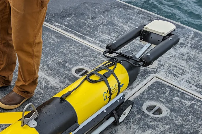 shadowgraph imaging system mounted on slocum glider