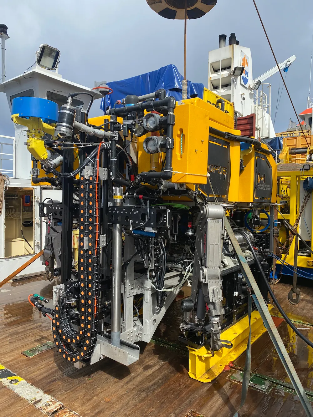 Wassoc's Remotely Operated Core Sampler integrated with the ROPOS ROV